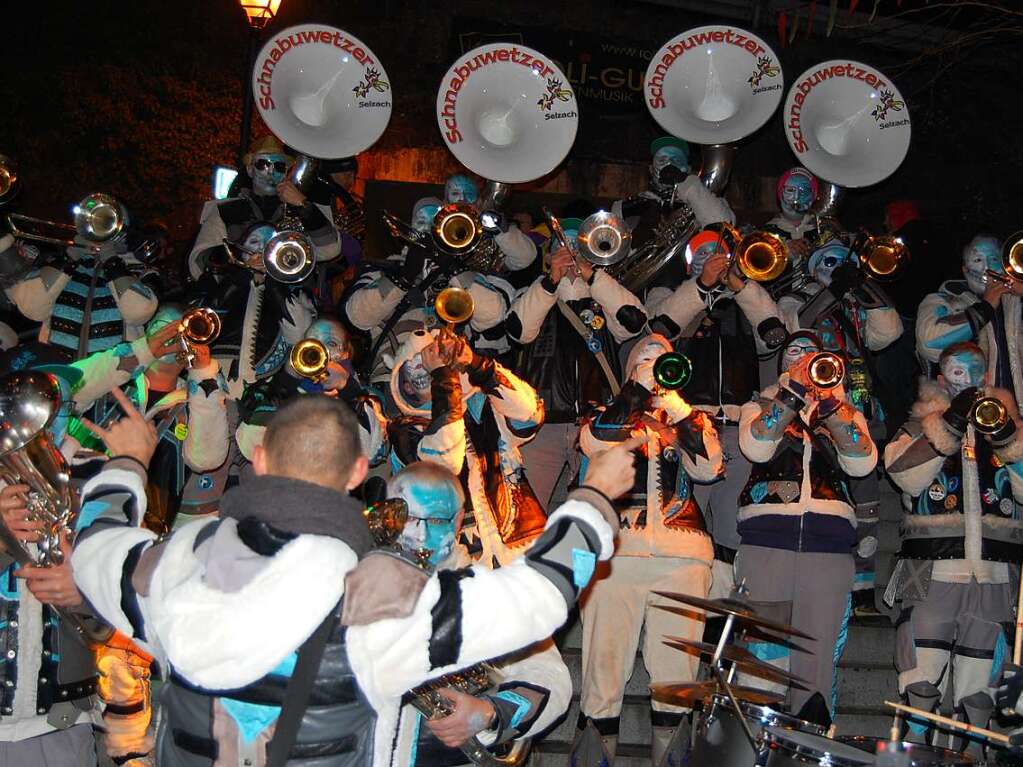 30 Guggenmusiken aus vier Lndern gab es beim Guggen-Festival in Laufenburg zu hren.