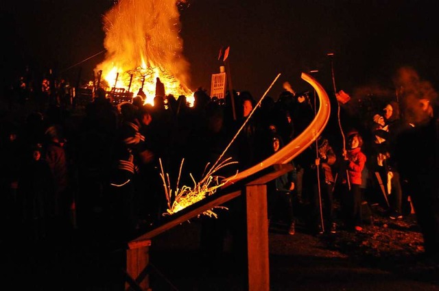 Schne Tradition: Scheibenfeuer in den Reben von Rammersweier.  | Foto: Helmut Seller