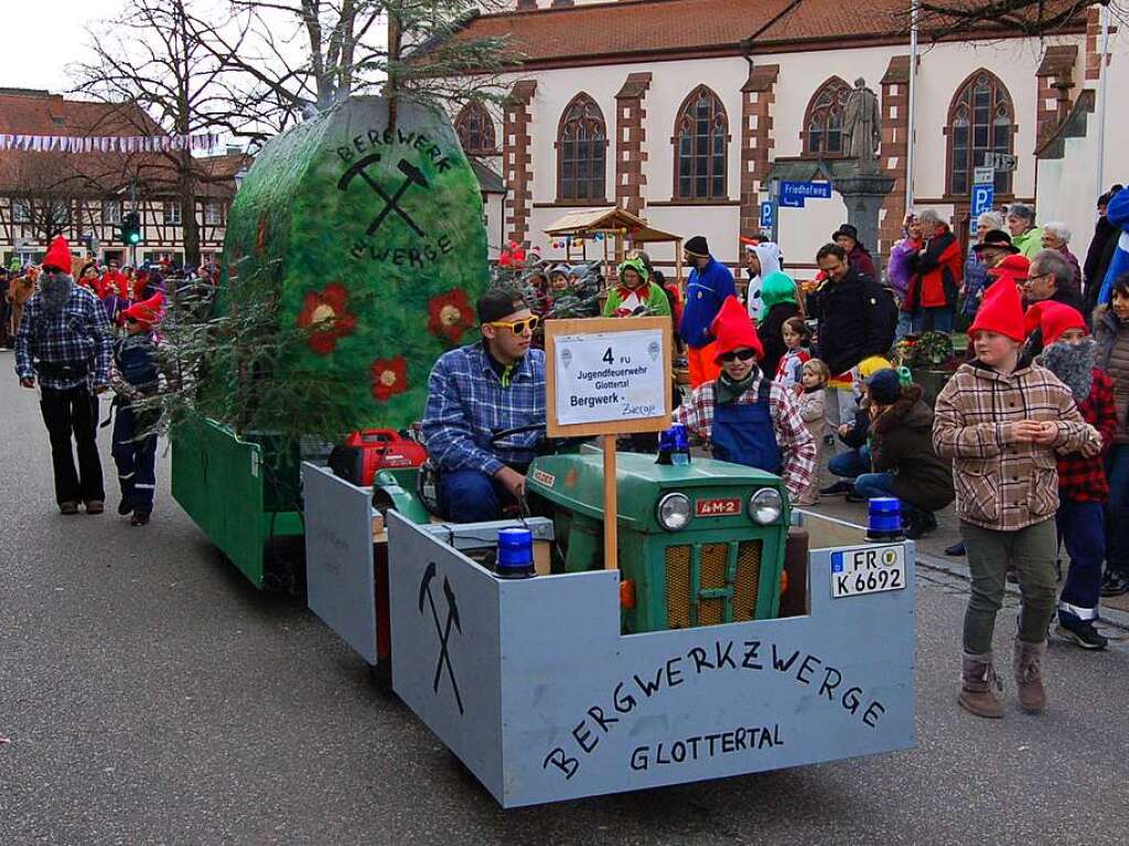 Die Bergwerk-Zwerge von der Jugendfeuerwehr