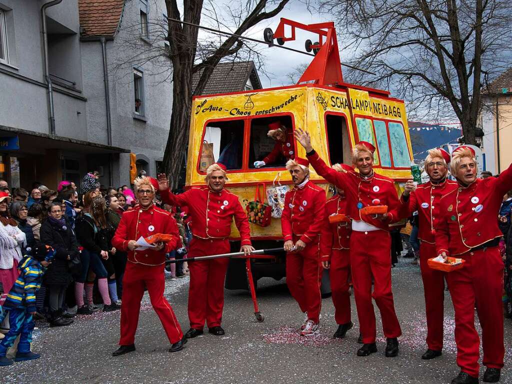 Die Wagenbaugruppe Baumann, Snger und Co will dem drohenden Verkehrschaos mit einer Seilbahn begegnen.