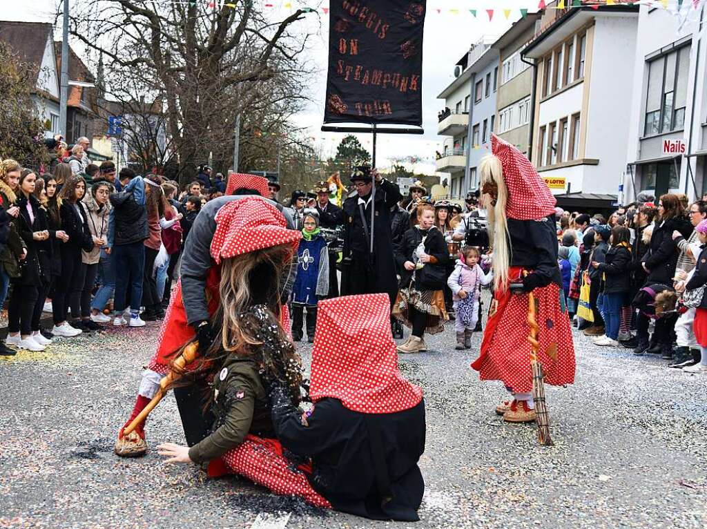 Impressionen vom grenzberschreitenden Fasnachtsumzug Rheinfelden 2020