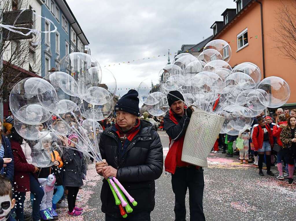 Impressionen vom grenzberschreitenden Fasnachtsumzug Rheinfelden 2020