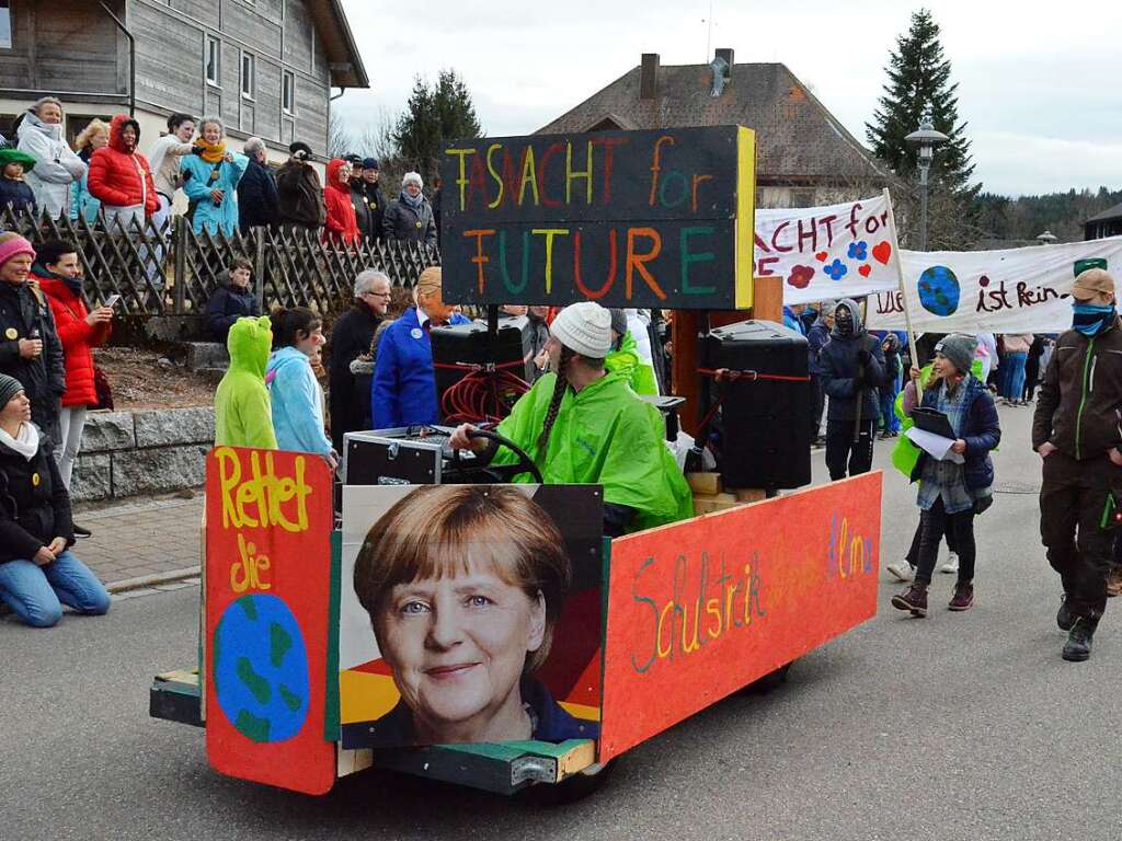 Impressionen vom Wagenbauerumzug 2020 in Husern.