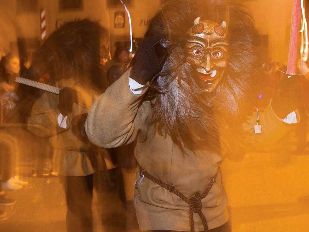 Groer Umzug in Oberwinden am Fasnetsamstag.