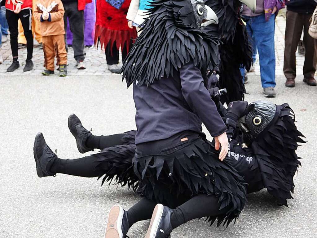 Einfallsreiche Darbietungen und Verkleidungen machten den Rosenmontag in Schnau zu einer Augenweide.