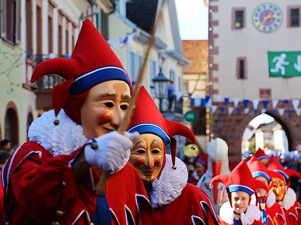 Groer Umzug am Fasnetsmontag in Endingen: Die Jokili kommen.