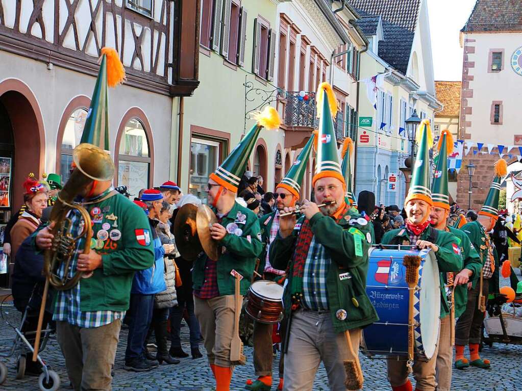 Groer Umzug am Fasnetsmontag in Endingen: die Raiffeisen-Hansili