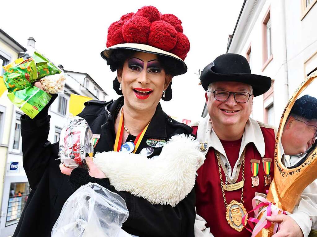 Musik und Konfetti: der Fasnachtsdienstag in Lrrach