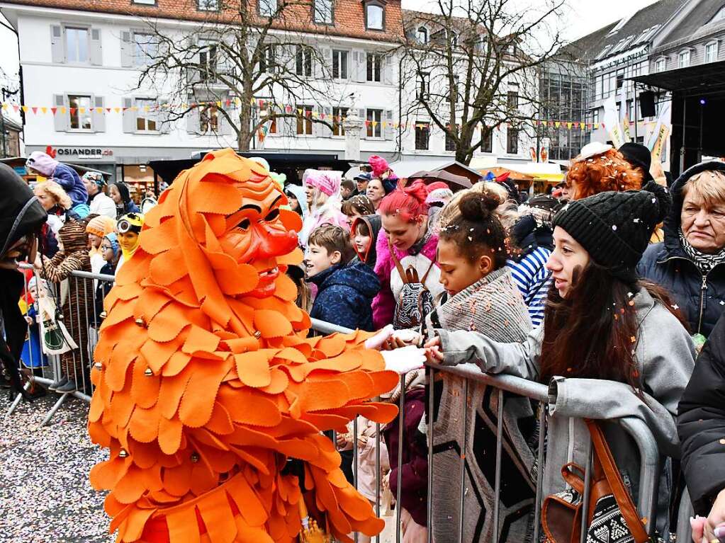 Musik und Konfetti: der Fasnachtsdienstag in Lrrach