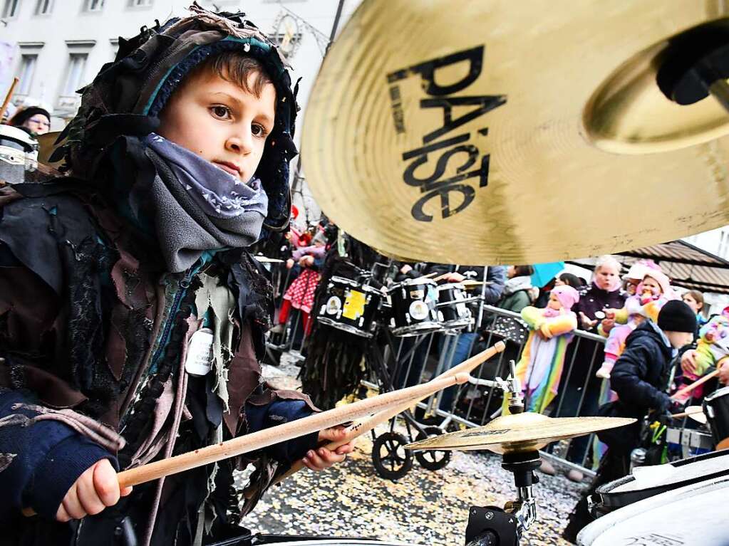 Musik und Konfetti: der Fasnachtsdienstag in Lrrach