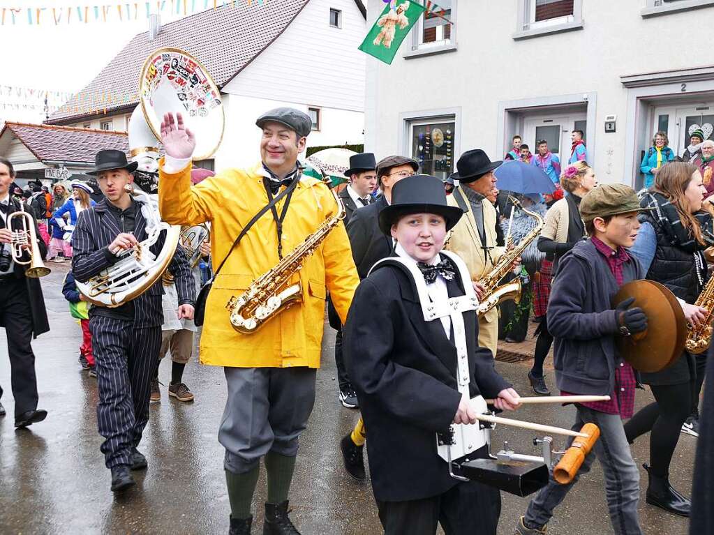 Narrenumzug am Fasnet-Zieschdig in Ewattingen