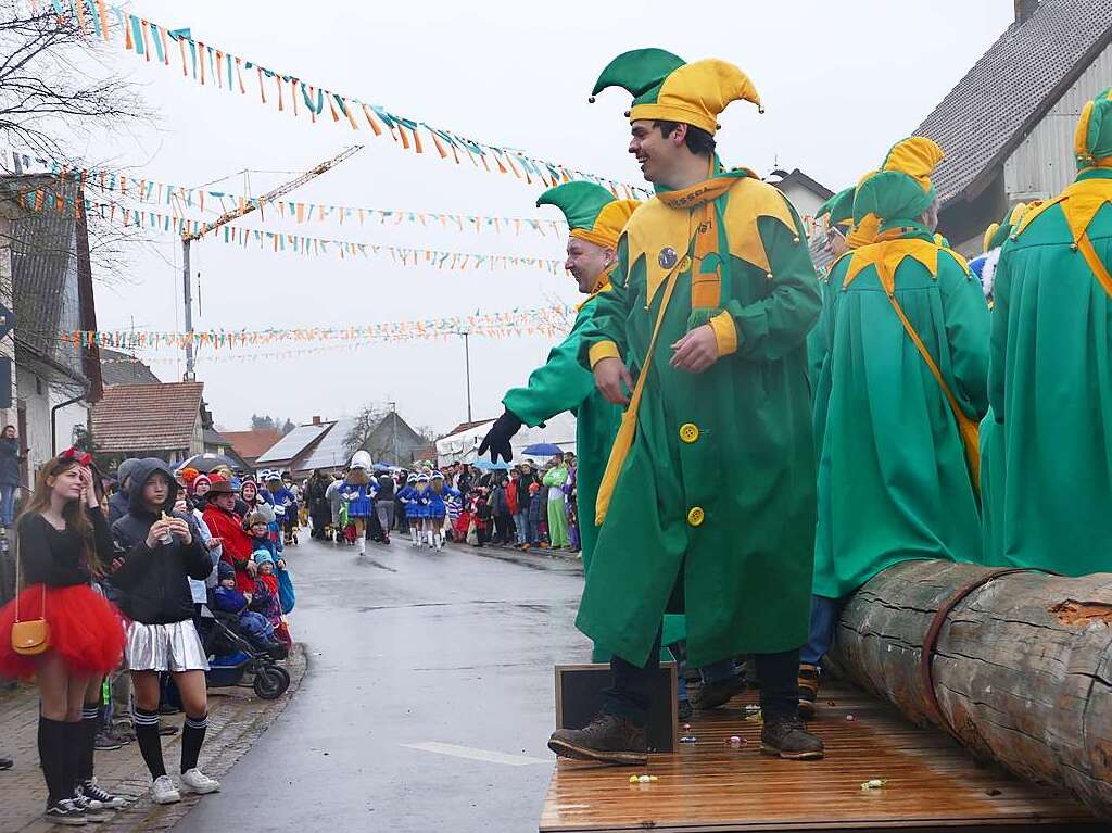 Narrenumzug am Fasnet-Zieschdig in Ewattingen