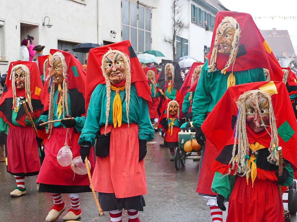 Narrenumzug am Fasnet-Zieschdig in Ewattingen