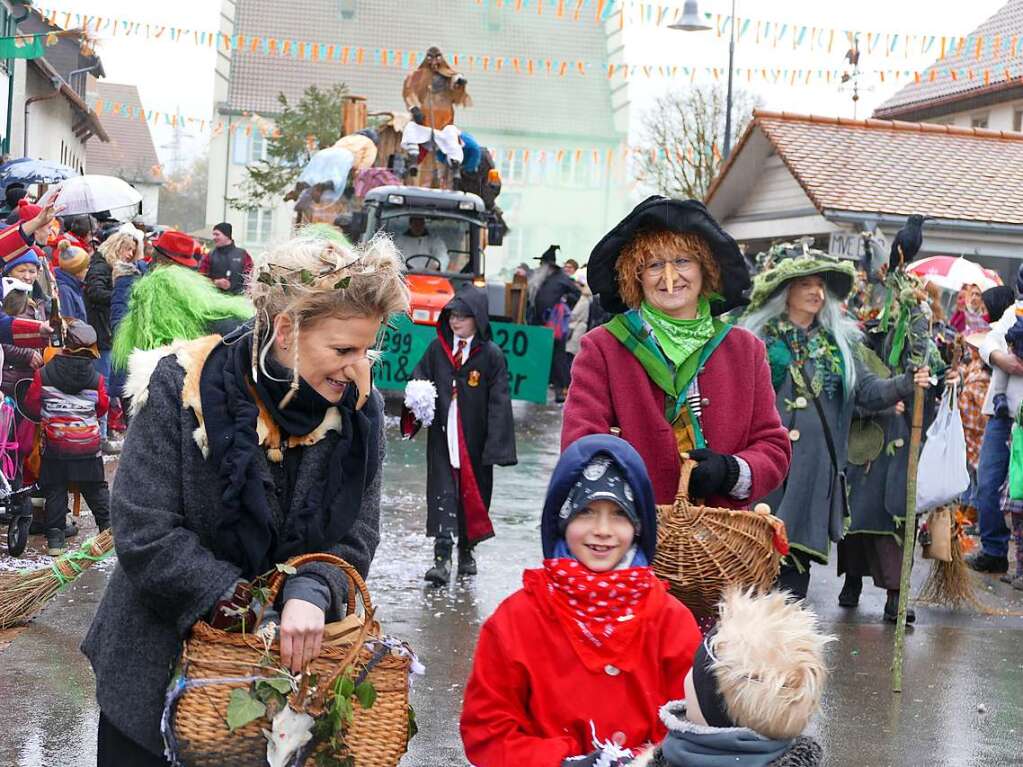 Narrenumzug am Fasnet-Zieschdig in Ewattingen