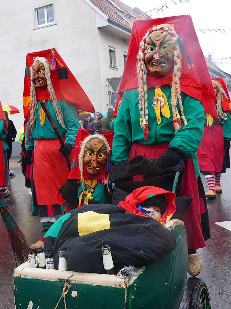 Narrenumzug am Fasnet-Zieschdig in Ewattingen