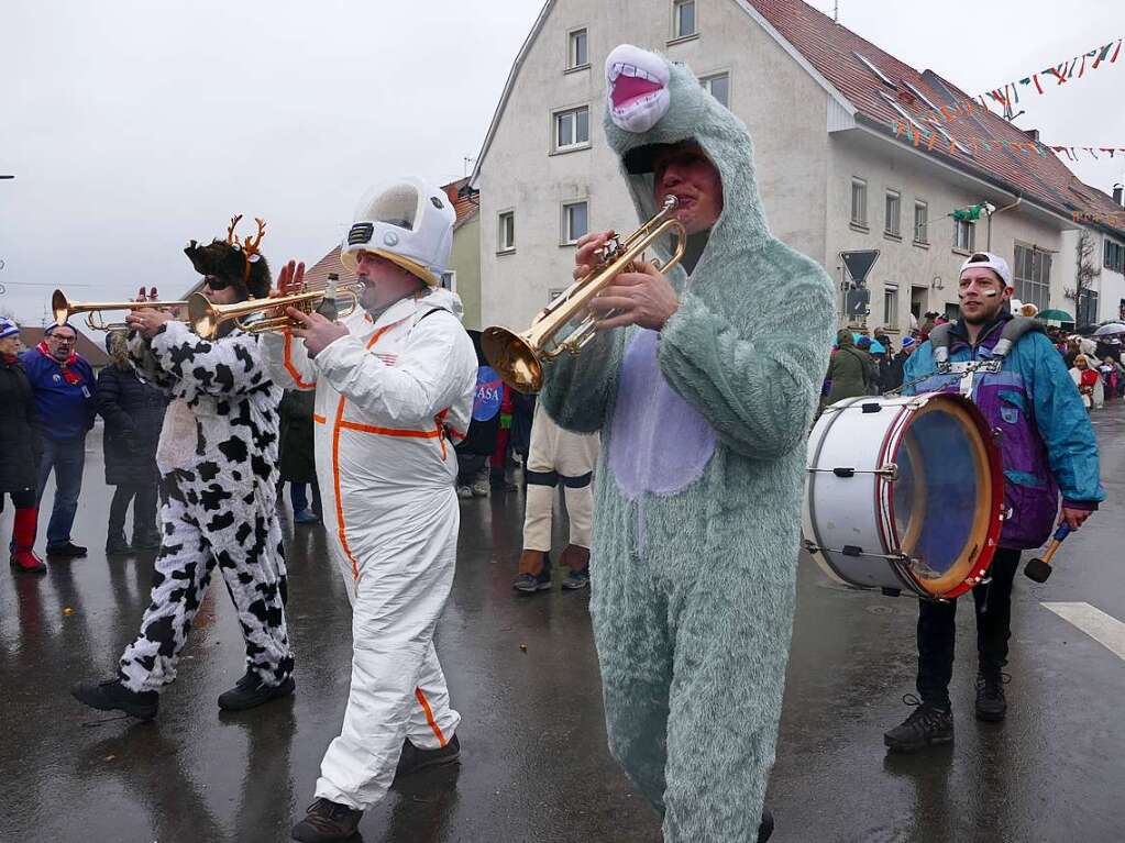 Narrenumzug am Fasnet-Zieschdig in Ewattingen