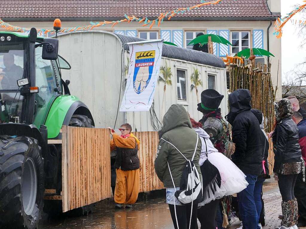 Narrenumzug am Fasnet-Zieschdig in Ewattingen