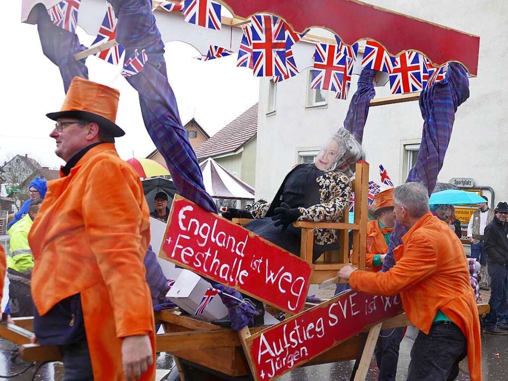 Narrenumzug am Fasnet-Zieschdig in Ewattingen