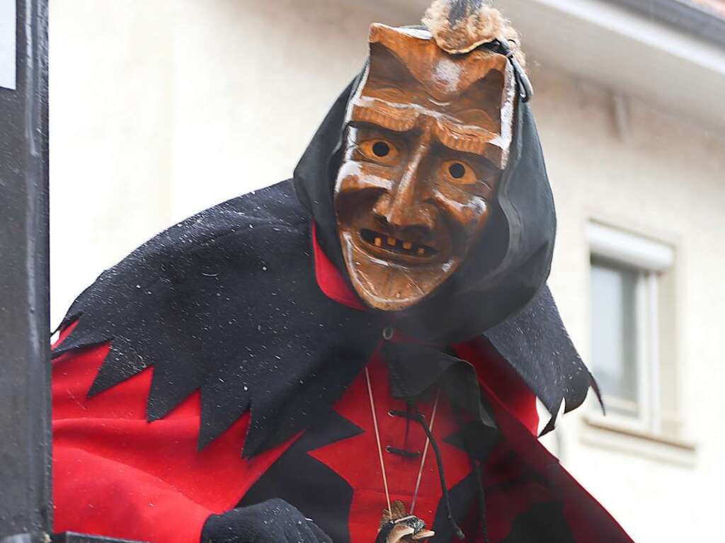 Narrenumzug am Fasnet-Zieschdig in Ewattingen