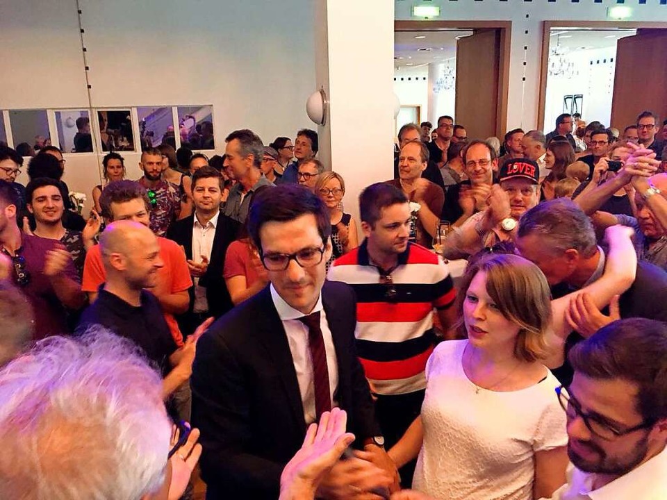 Martin Horn und seine Frau Irina bei d...5-jhrigen Beschuldigten gekommen ist.  | Foto: Joshua Kocher