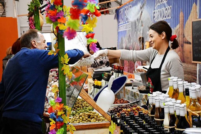 Bei der Regio-Messe knnen sich Besuch...rch allerlei Kstlichkeiten schlemmen.  | Foto: Barbara Ruda