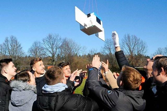 Denzlinger Schler schicken Wetterballon in die Stratosphre