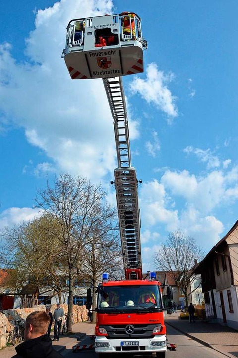 Drehleiterfahrzeug der Kirchzartener Feuerwehr  | Foto: Markus Donner