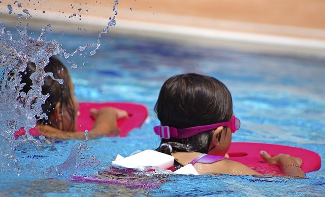 Beim Schwimmen lernen sollen sich Schutzbefohlene sicher fhlen.    | Foto: Picasa