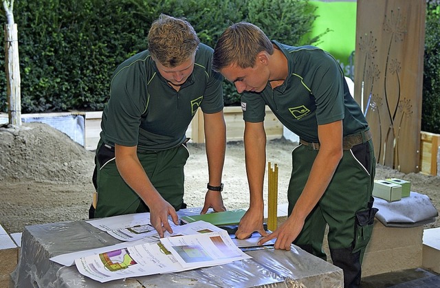 Vom Plan bis zum fertigen Werk: Bei den Landschaftsgrtnern zhlt Teamwork.   | Foto: BGL