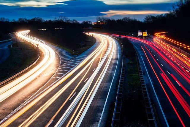 Kommt ein Tempolimit von 130 km/h?  | Foto: Julian Stratenschulte