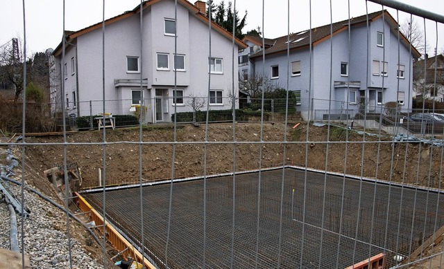 Fr den Bau im Gebiet Brhlmatten verl...die Richter eine neue Baugenehmigung.   | Foto: Volker Mnch
