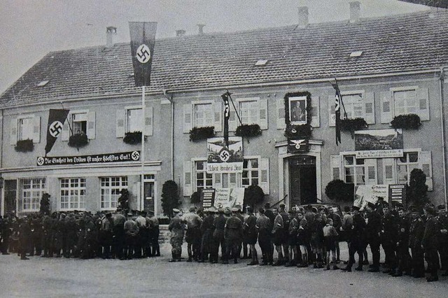 Hitlerjugend und SA-Einheiten  beim Br...eister emprte Karl Huner besonders.  | Foto: Ortschronik Brombach