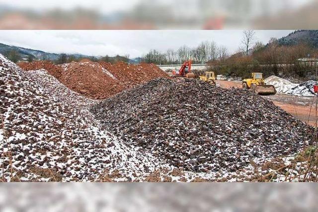 Fehlende Stellungnahmen verzgern Bau des Lrmschutzwalls in March