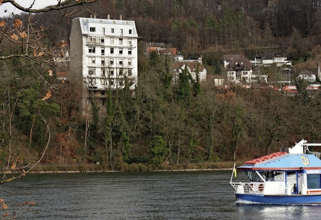 In exponierter Lage ber der Waldshute...as im Jahr 1900 erbaute Rheinschloss.   | Foto: Gerard, Roland