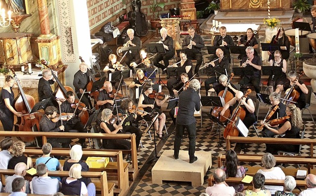 Im Juli 2019 begeisterte das Kammerorchester  in der Nikolauskirche in Altdorf.   | Foto: Erika Sieberts