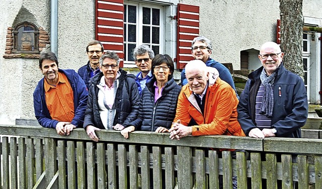 Der neue Vorstand des Schwarzwaldverei...ter Buch und Heinz Esders (von links)   | Foto: Gerhard Lck