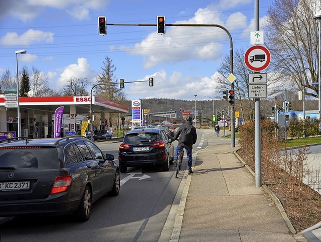 Die Empfehlung lautet, den Radschutzst...fstellflche fr Radfahrer anzulegen.   | Foto: Horatio Gollin