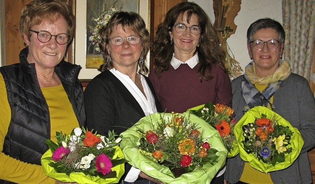 Die geehrten Vorstandsmitglieder (von ...rwahl) und Christine Lais (20 Jahre).   | Foto: Ulrike Spiegelhalter
