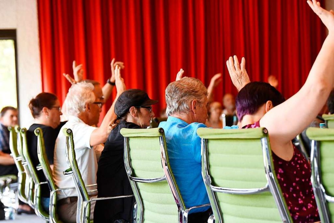 Abstimmung im Lrracher Gemeinderat  | Foto: Jonas Hirt