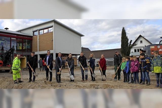 Schulhof erhlt ein neues Gesicht