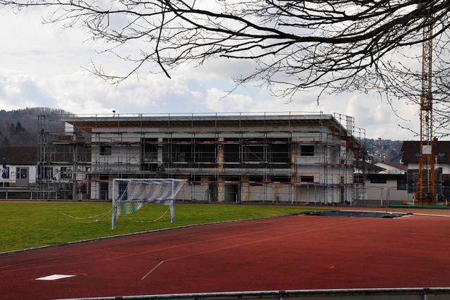 Das neue Sportheim des SV Schopfheim s...sein. Die Arbeiten liegen im Zeitplan.  | Foto: Nicolai Kapitz