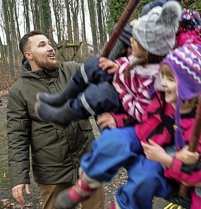 Auch Erzieher sind gesucht.  | Foto: Bernd Thissen