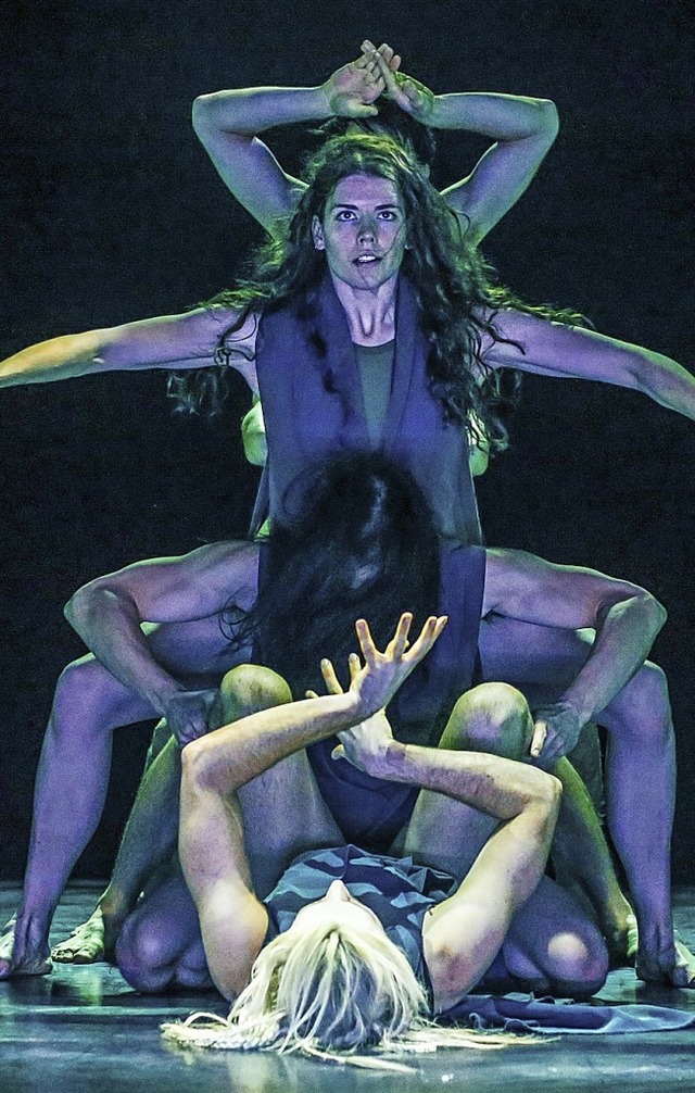 Bewegung, Rhythmus, Farbe: die Produkt...re&#8220; des Australian Dance Theatre  | Foto: David James McCarthy