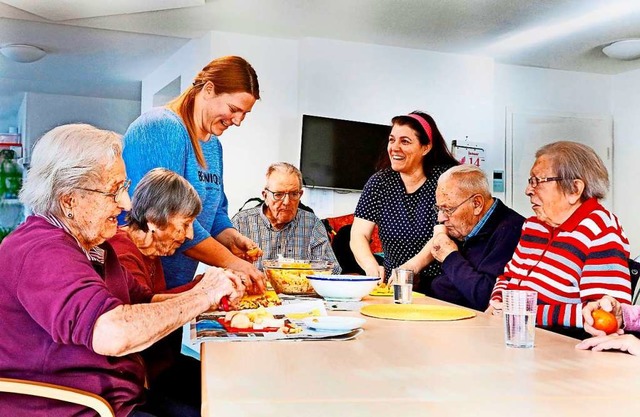 Gekocht wird gemeinsam &#8211; und auf...ommt, worauf die Senioren Lust haben.   | Foto: Horst Haas