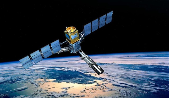 Eine Illustration des Satelliten SMOS,...s Festlandes auf der Erde messen soll.  | Foto: dpa