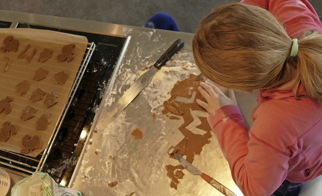 Die Pfefferkuchen wurden ausgestochen oder kunstvoll ausgeschnitten.   | Foto: Lisa Bartelmus