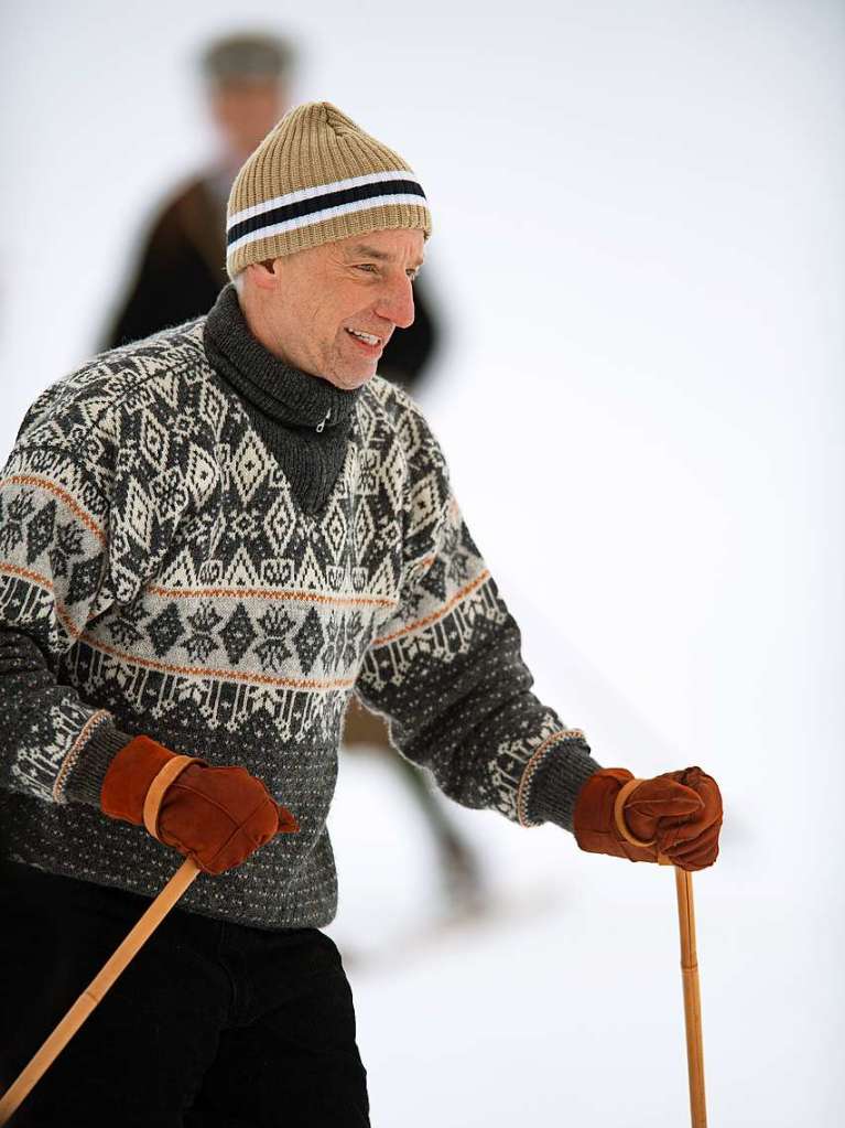 Historische Kleidung und traditionelle Holzskier: Am Samstag kamen historische Skifahrer aus Nah und Fern an den Feldberg, um alte Zeiten wieder aufleben zu lassen.