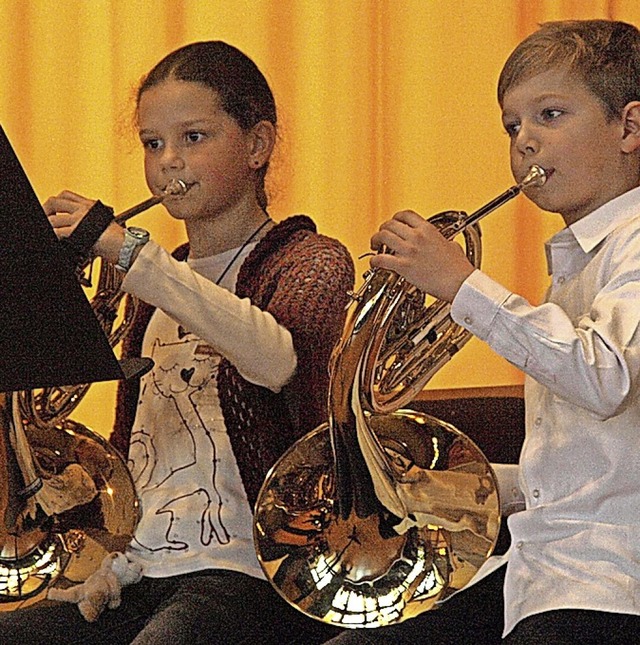 Starke Tne gab es auch von den kleinen Hornisten.  | Foto: Karin Stckl-Steinebrunner