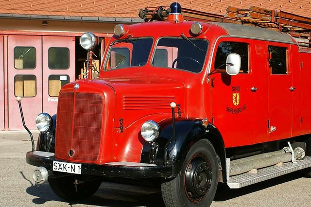 Das erste Laufenburger Feuerwehrfahrze...Wehr den 60. Geburtstag des Oldtimers.  | Foto: Feuerwehr