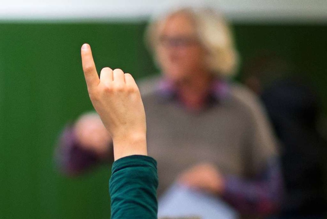 Schulschlieungen als Mittel gegen das...st der Philologenverband im Sdwesten.  | Foto: Julian Stratenschulte (dpa)